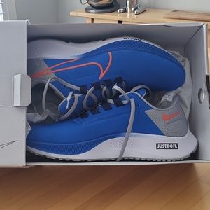 Mens Nike Air Zoom Pegasus 38 Sneakers